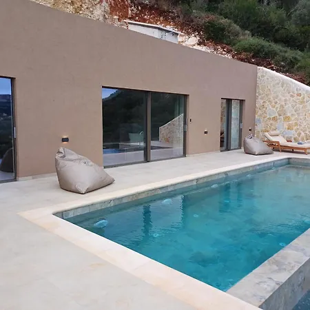 Maradato * Mikros Gialos